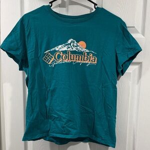 Columbia Teal T-Shirt with Mountain Graphic